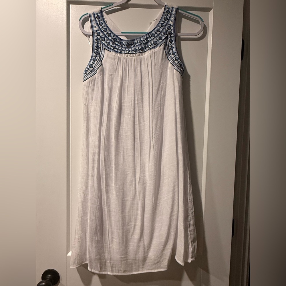 Scoop neck dress